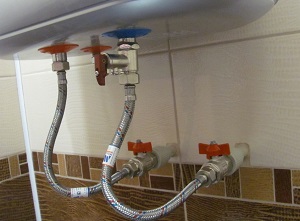 Подключение накопительного водонагревателя в Коммунаре